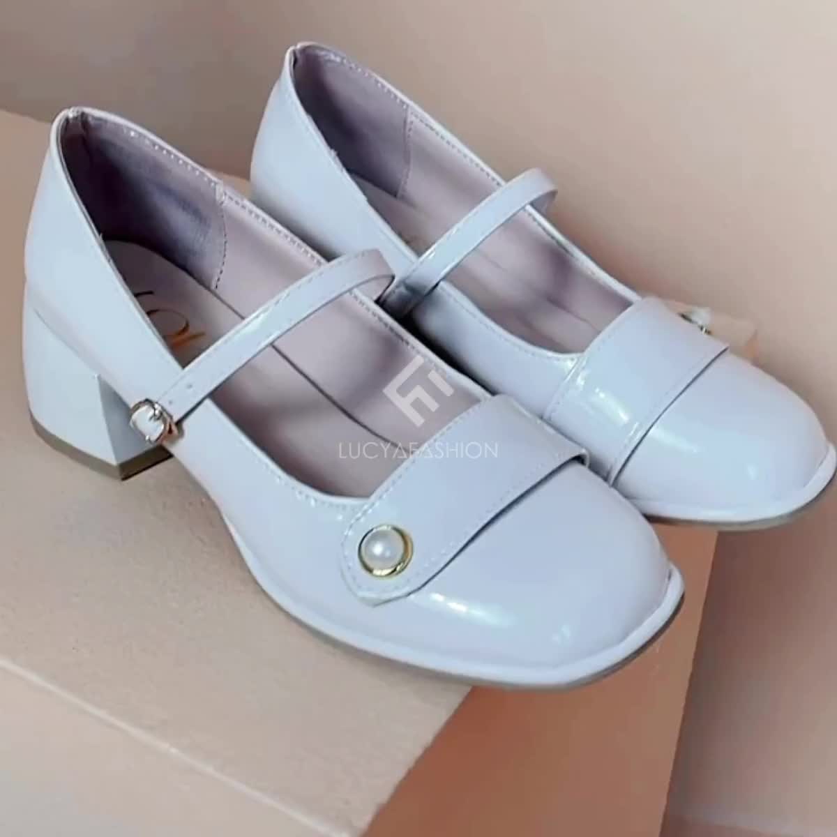 0023 Sepatu Wanita Heels Glossy Terbaru Korean Style