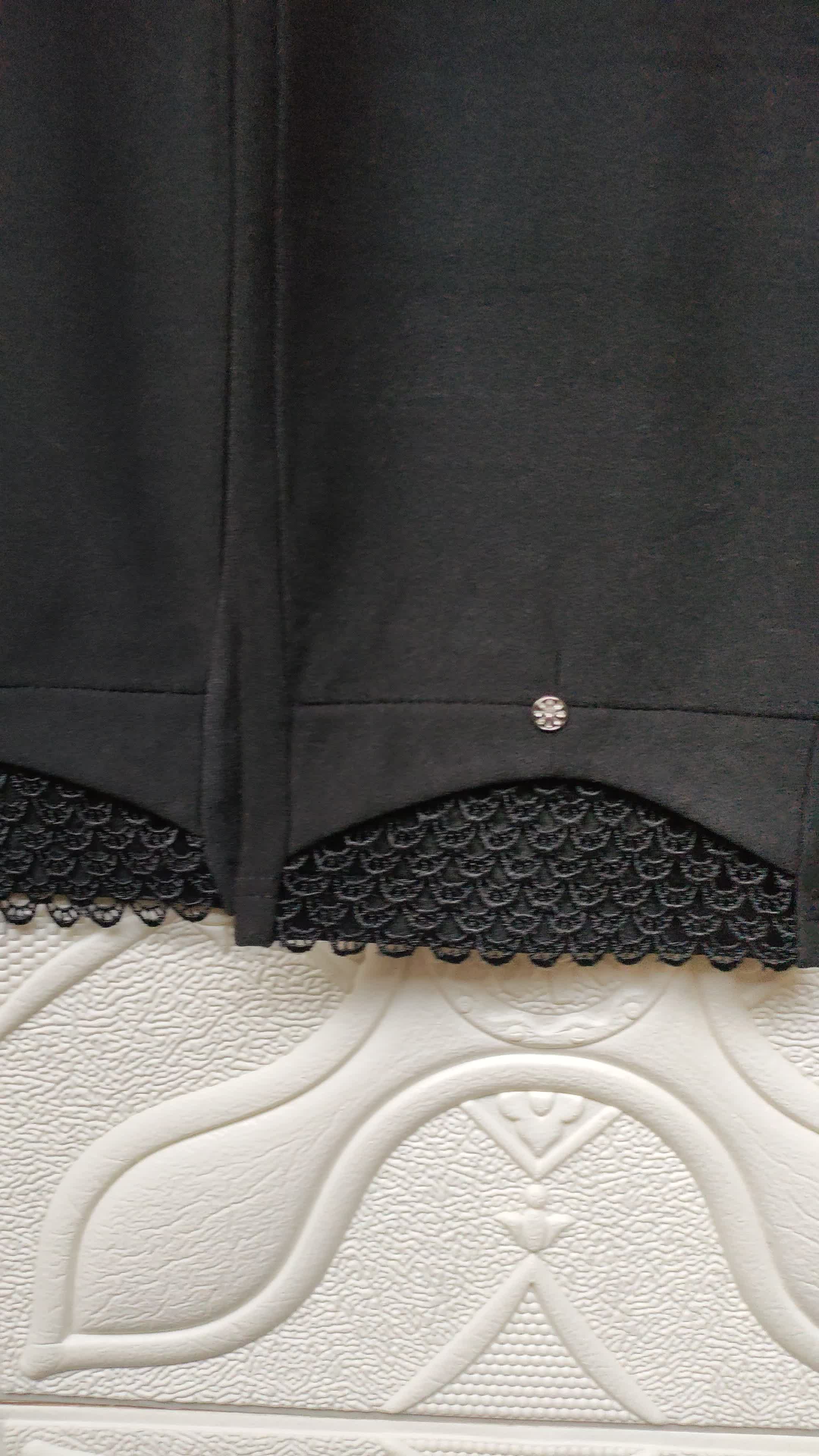 CELANA PENDEK IMPOR BAHAN CATTOON POLYESTER TERBARU Hitam Motif