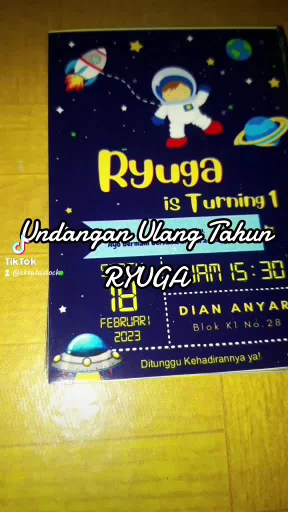 [isi 50 lembar] Undangan Ulang Tahun Karakter Birthday Kids Dino kartu undangan ultah gratis plastik