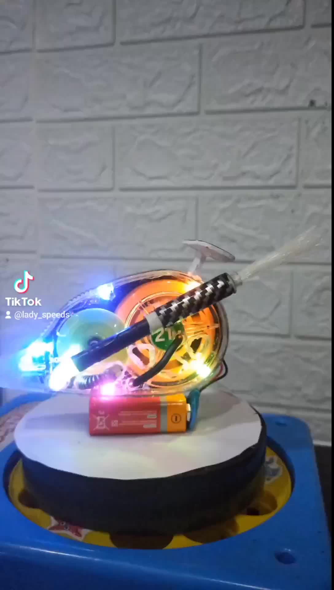 tipe x trondol viral full led dan dinamo bisa muter