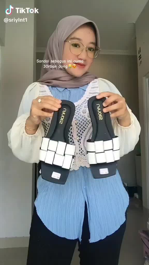 LANOES Sandal Wanita Empuk Model Terbaru 2023 Sendal Cewek Simpel