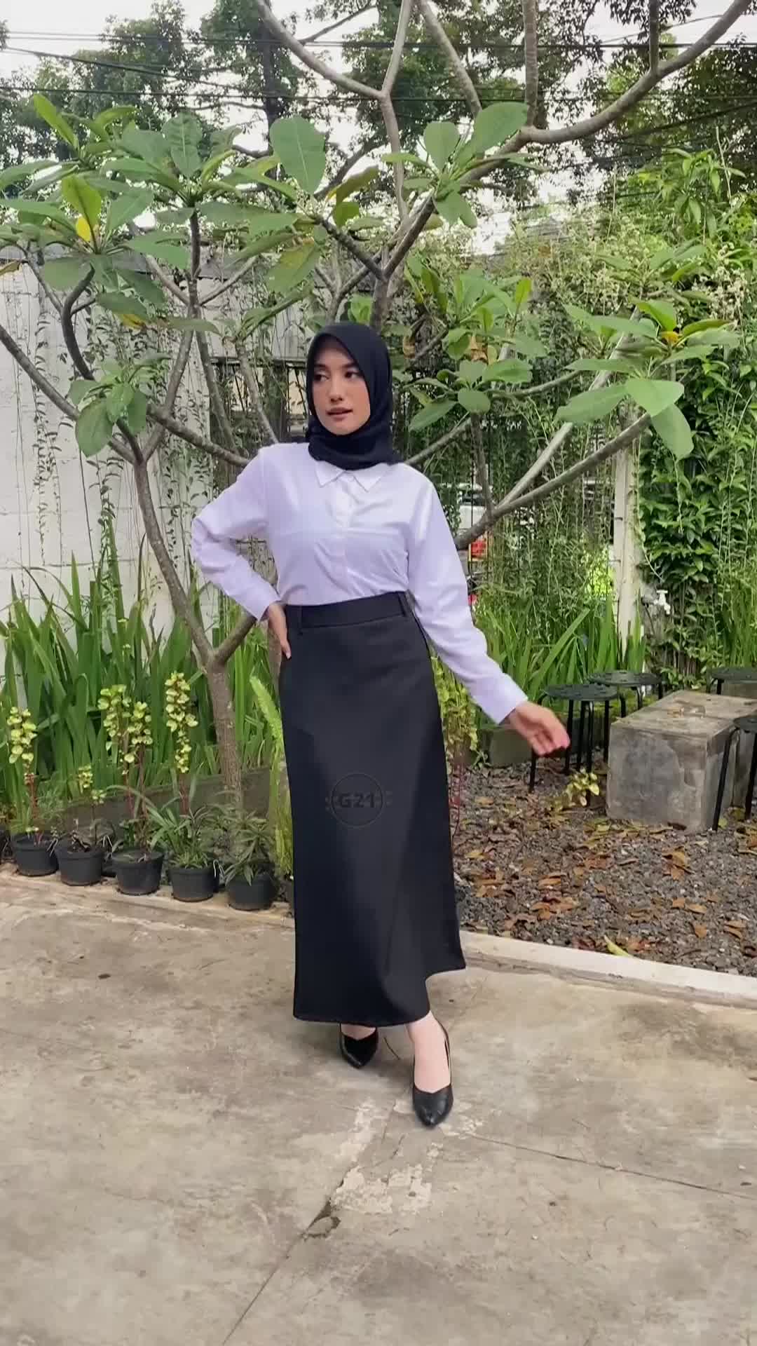 Rok Kerja Kantor Panjang Hitam Polos Model A line Wanita Bahan Dasar