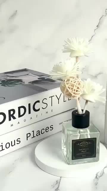Reed Diffuser Alat Pengharum Ruangan Parfum Essensial Oil Hiasan Stik Kayu + Bunga minyak pewangi