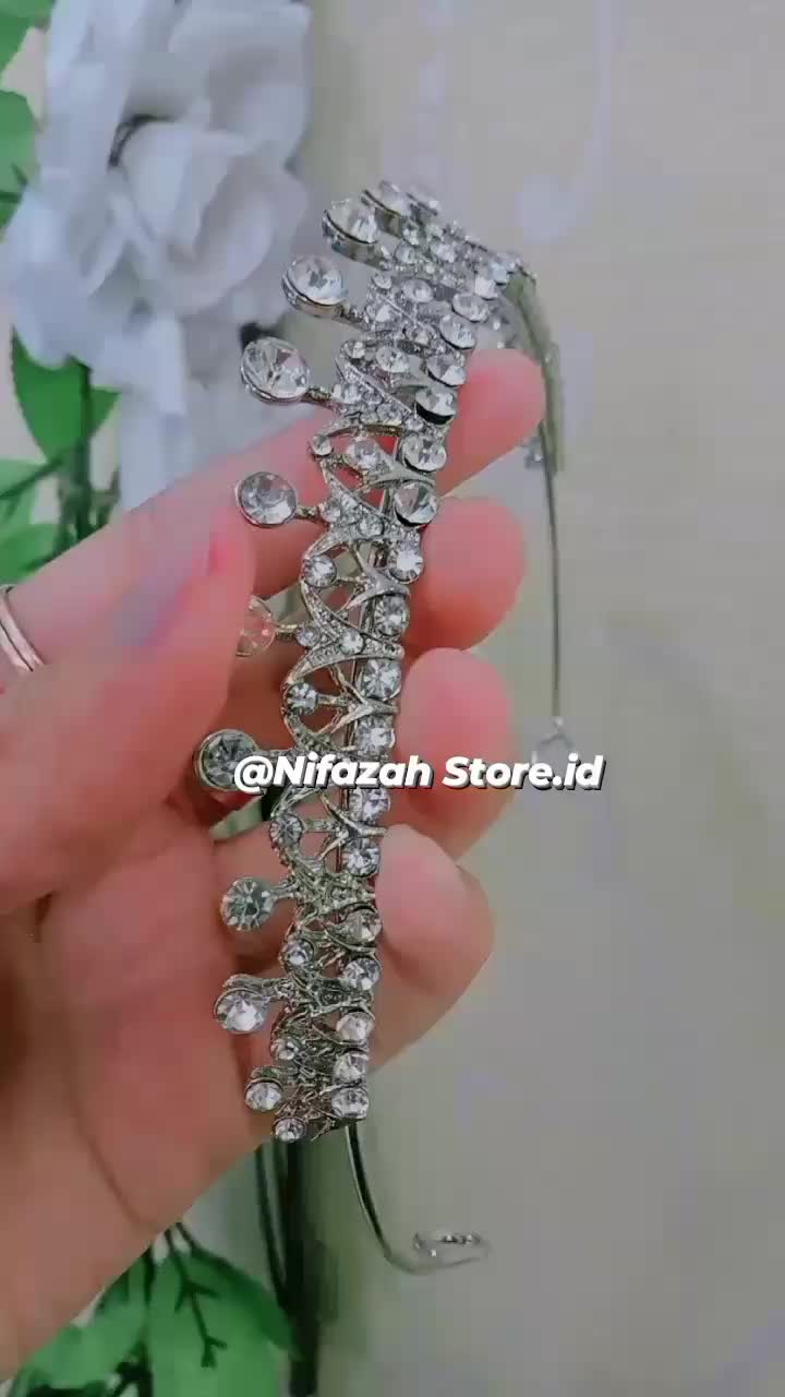 Mahkota zircon ricis elegan