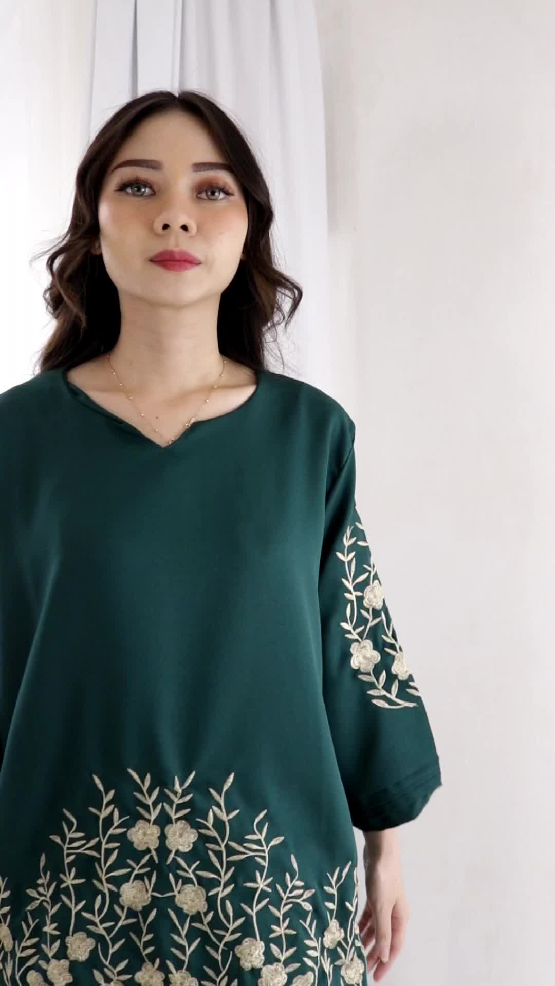 Atasan Blus Bordir Wanita Oversize BIG SIZE JUMBO Bunga Shakilla Melar stretch XXL 5XL LD 110 130 CM 4215#
