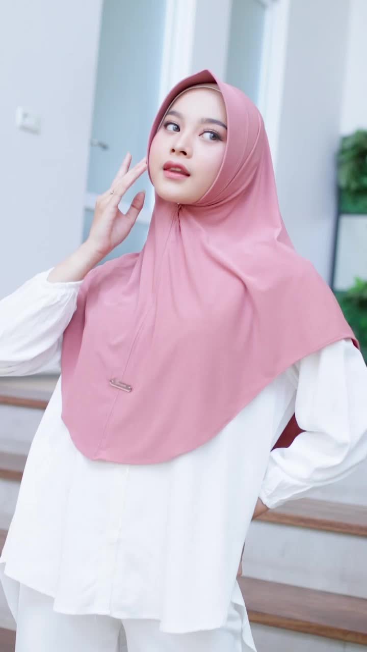 Hijab Instan Daily Bergo Jersey Azhana Airflow (ADEM) Size M Kerudung Cantik Nyaman Panjang DAUNNI HIJAB Pad Muslim Khimar Variasi Syari