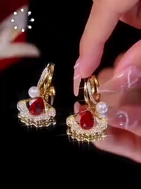 anting daun Ginkgo permata merah Gelang Amber