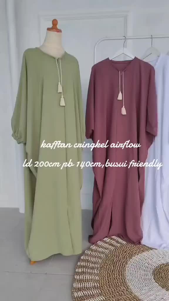 Nagita Kaftan Polos
