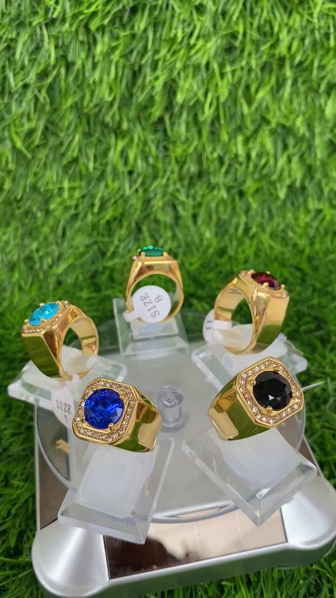 Cincin pria mata Di4amon bahan titanium gold