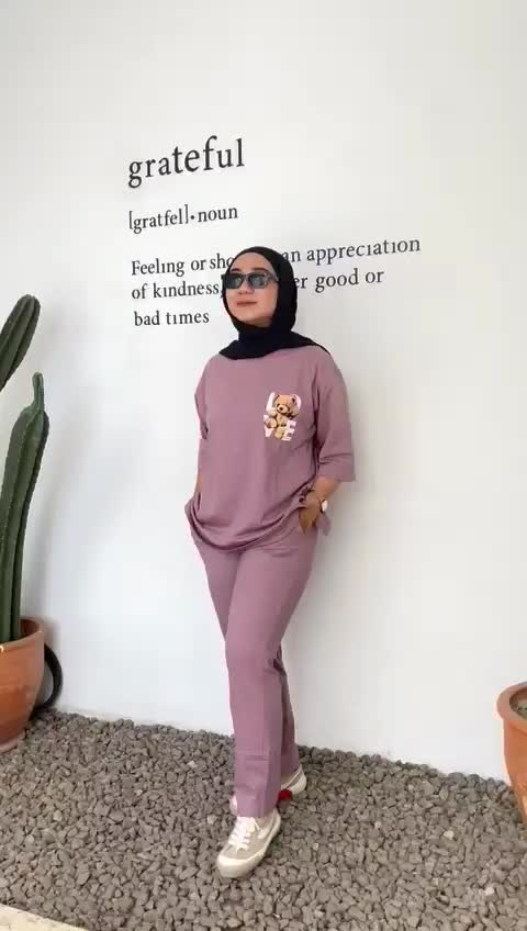 Baju Setelan Muslim Celana Slimfit Atasan Oversize Wanita Katun Combad 20s Terbaru