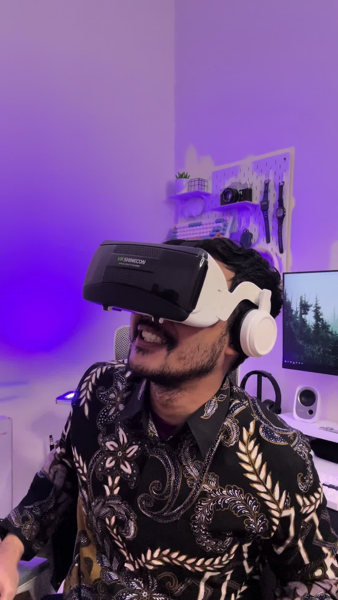 Shinecon Kacamata Virtual Reality VR Box IMAX Desain Ergonomis untuk Penglihatan Lebih Luas dan Nyaman