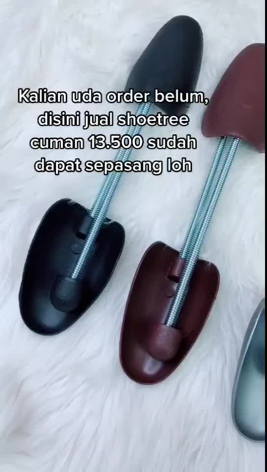 33 cm.Shoe tree/ Shoe lasting / Shoe saddle/ cetokan sepatu