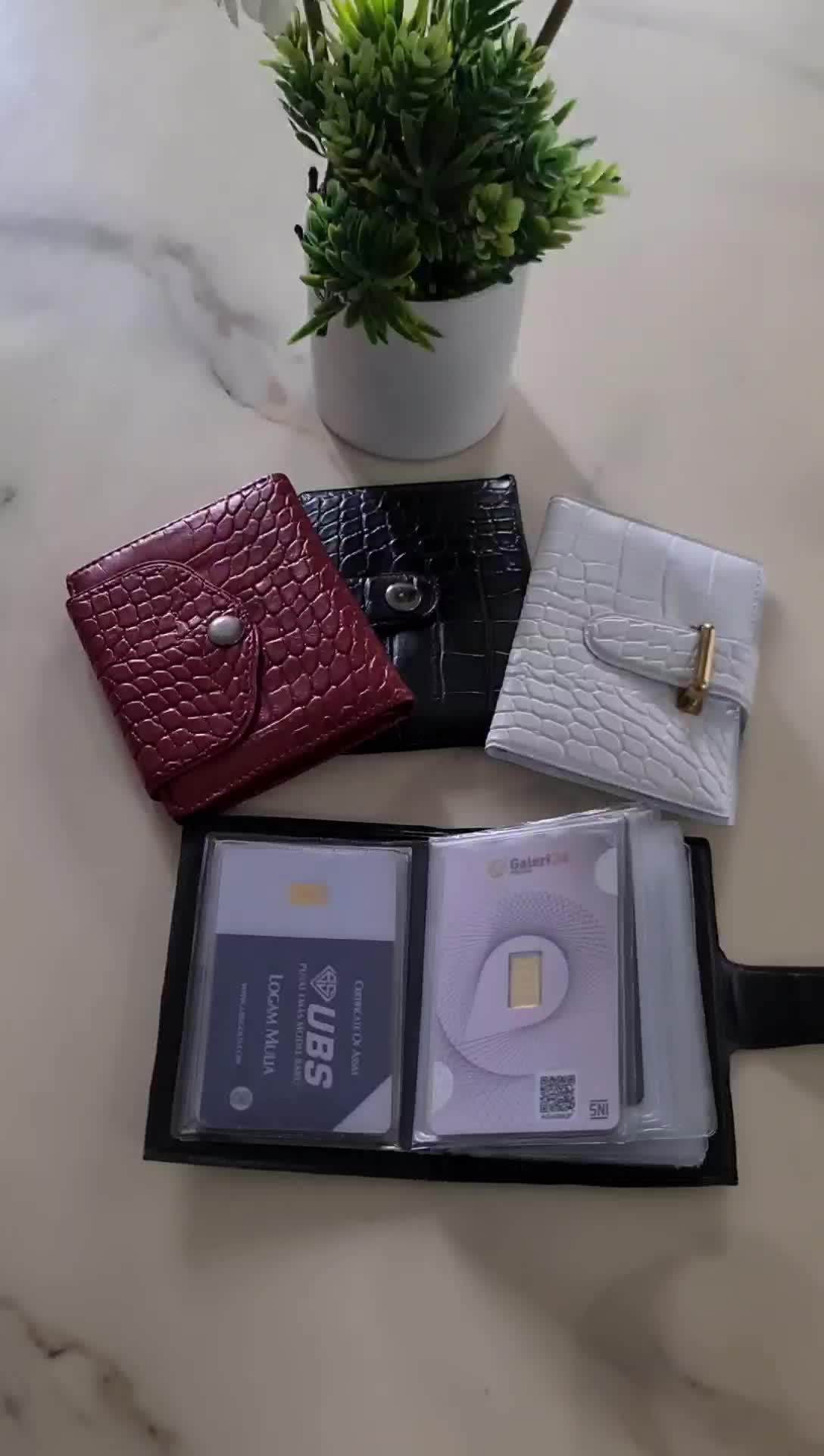 dompet kartu antam logam mulia foto card
