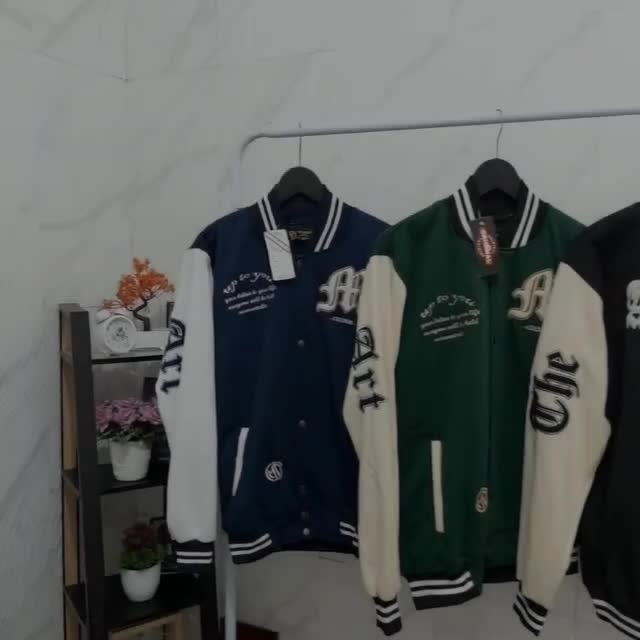 THE MADE Jaket Varsity Baseball Aesthetic Full Bordir Depan Belakang Jaket Bomber Fleece Keren Pria Distro Tebal Hitam varsity jacket  outfits jaket  baseball