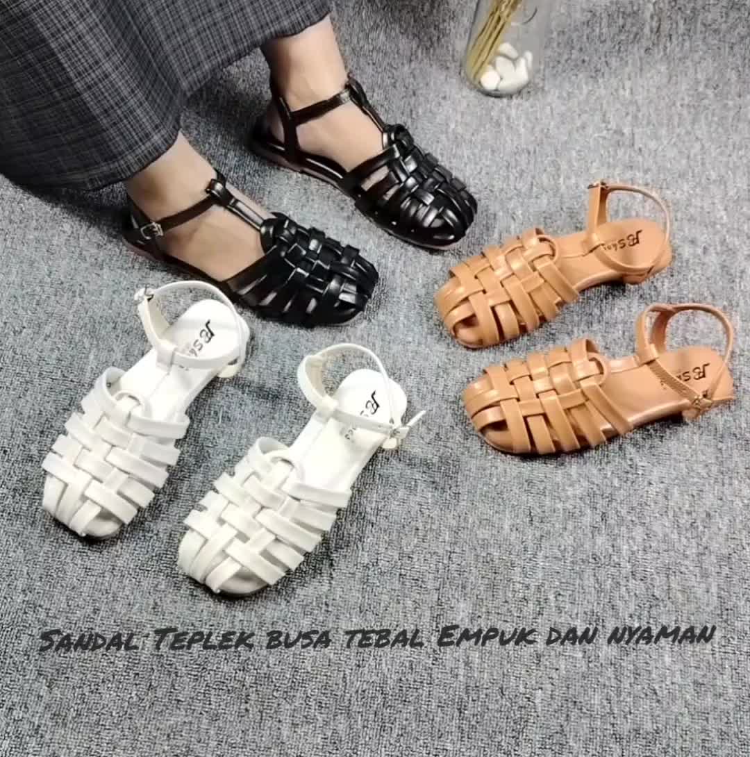 Sandal Wanita Flat Tali Terbaru Sandal Teplek Wanita Premium Pijakan Busa Tebal ZN-018 Hitam Sendal