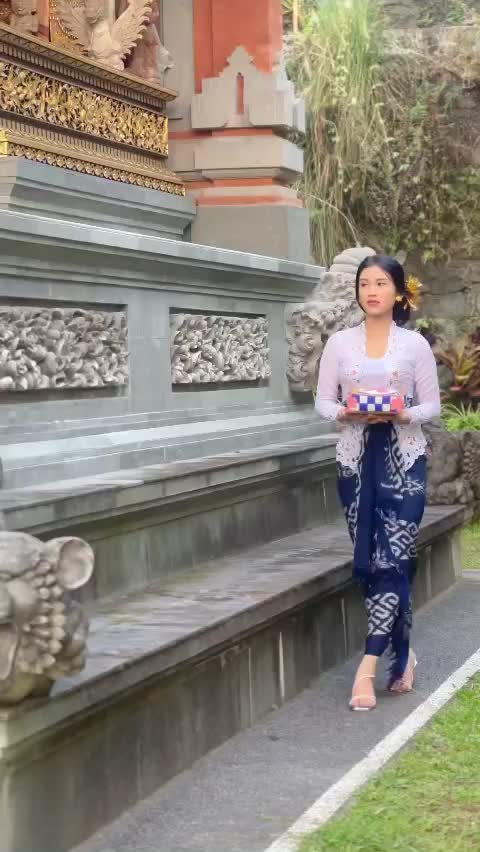 Couple Blanket Sembahya/ng Bahan Tenunan Blanket Denpasar Bali Kamen Selendang Saput Udeng