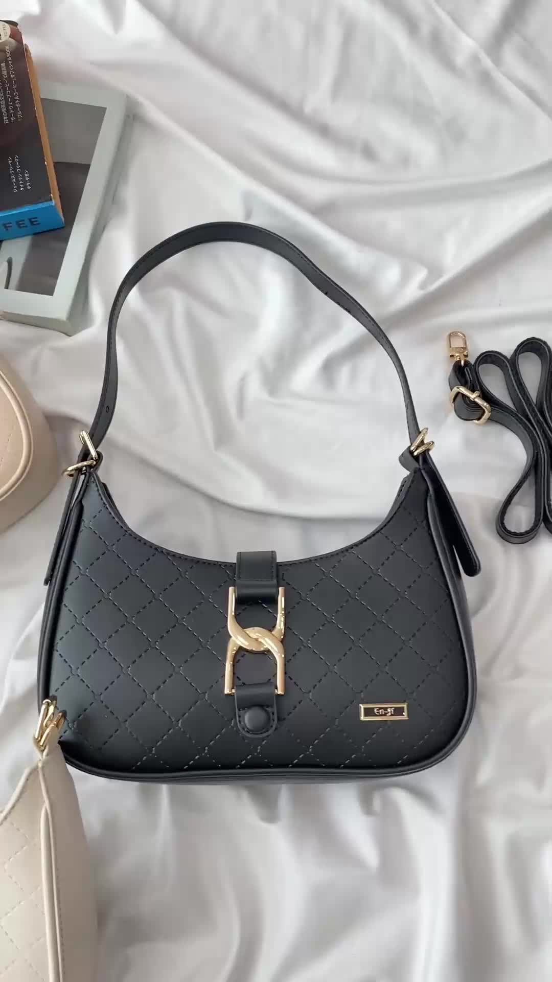 En-ji Yonse Shoulderbag Wanita - Warna Cream