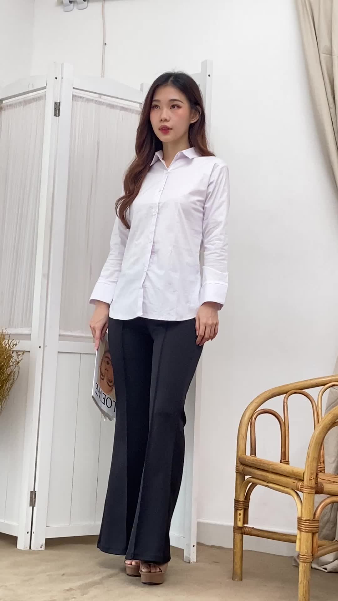 DIBIHI Kemeja Polos Putih Dan Hitam Formal Kerja Kantor Wanita Lengan Panjang Bahan Katun Stretch Lembut Nyaman