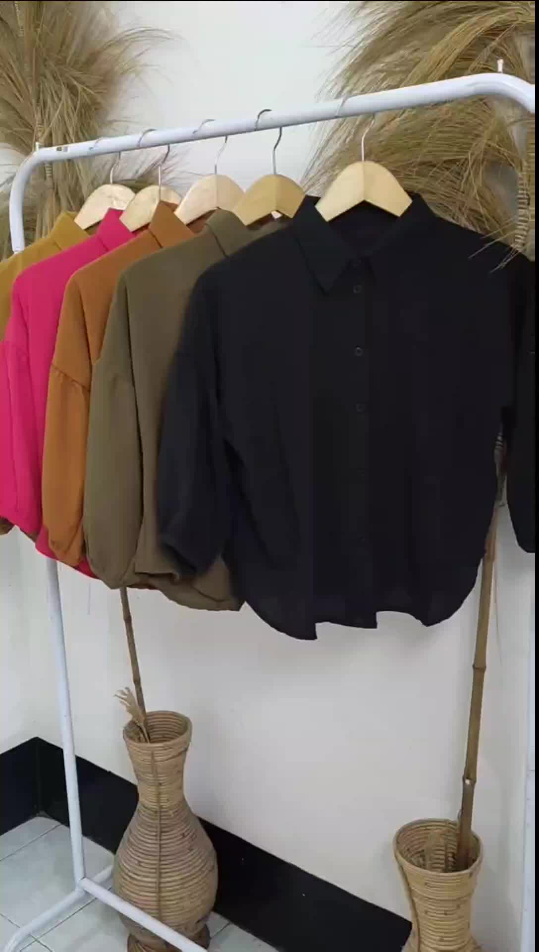 Kemeja  Crop Crinkle Wanita / Atasan Crop Top Wanita