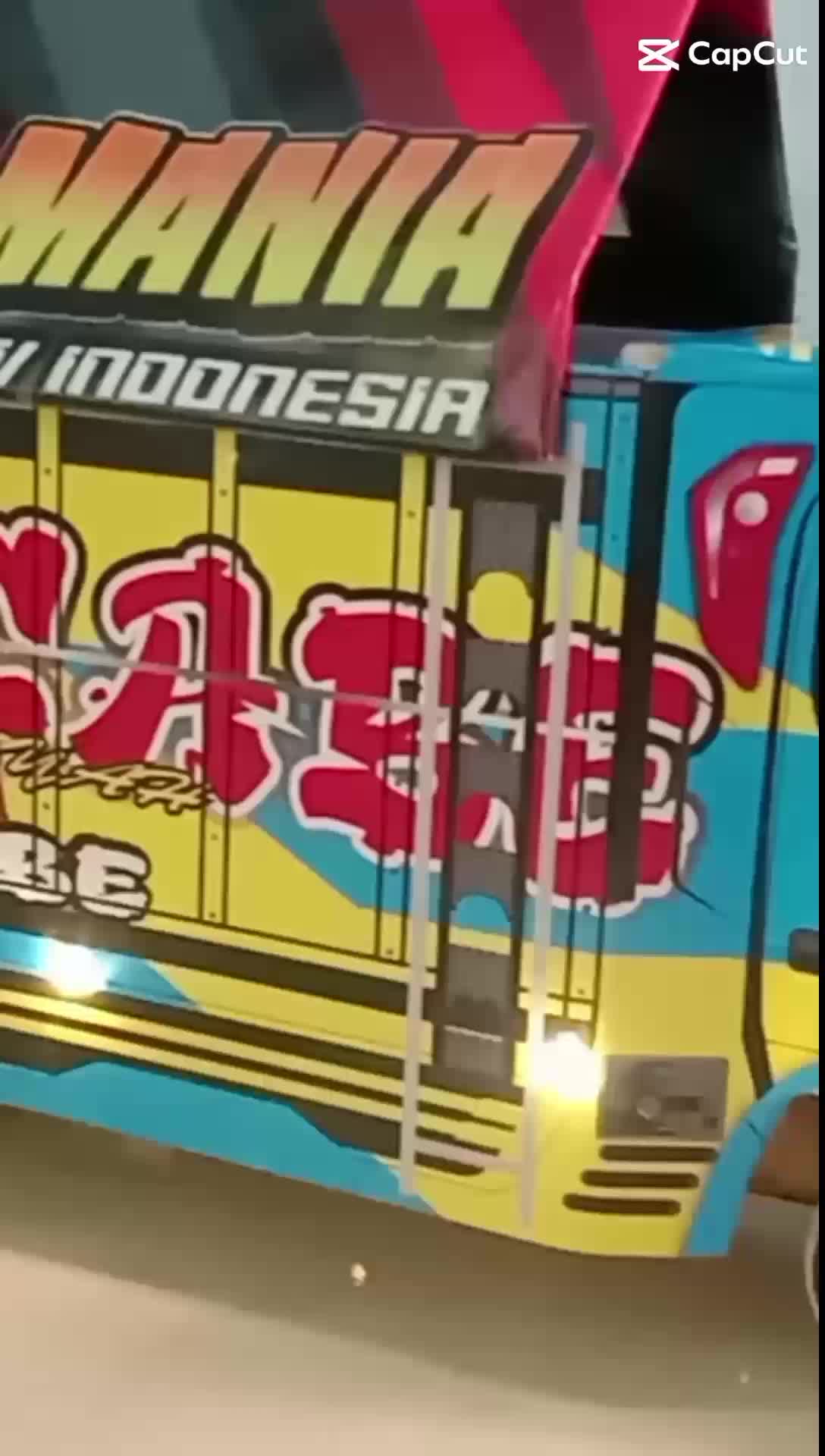 TRUK OLENG mainan FULL KAYU DAN VARIASI HM Lampu Led Toy Plastik Roda