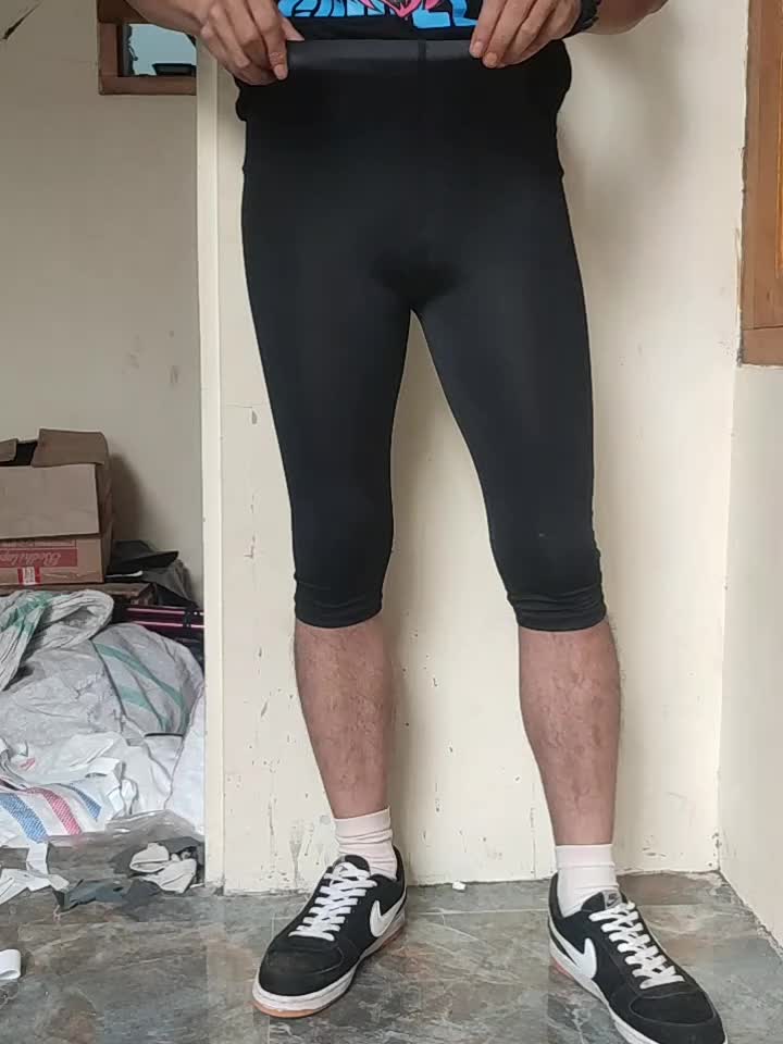 legging pendek pria celana baselayer manset 3/4 unisex pria wanita olahraga sepeda volly renang