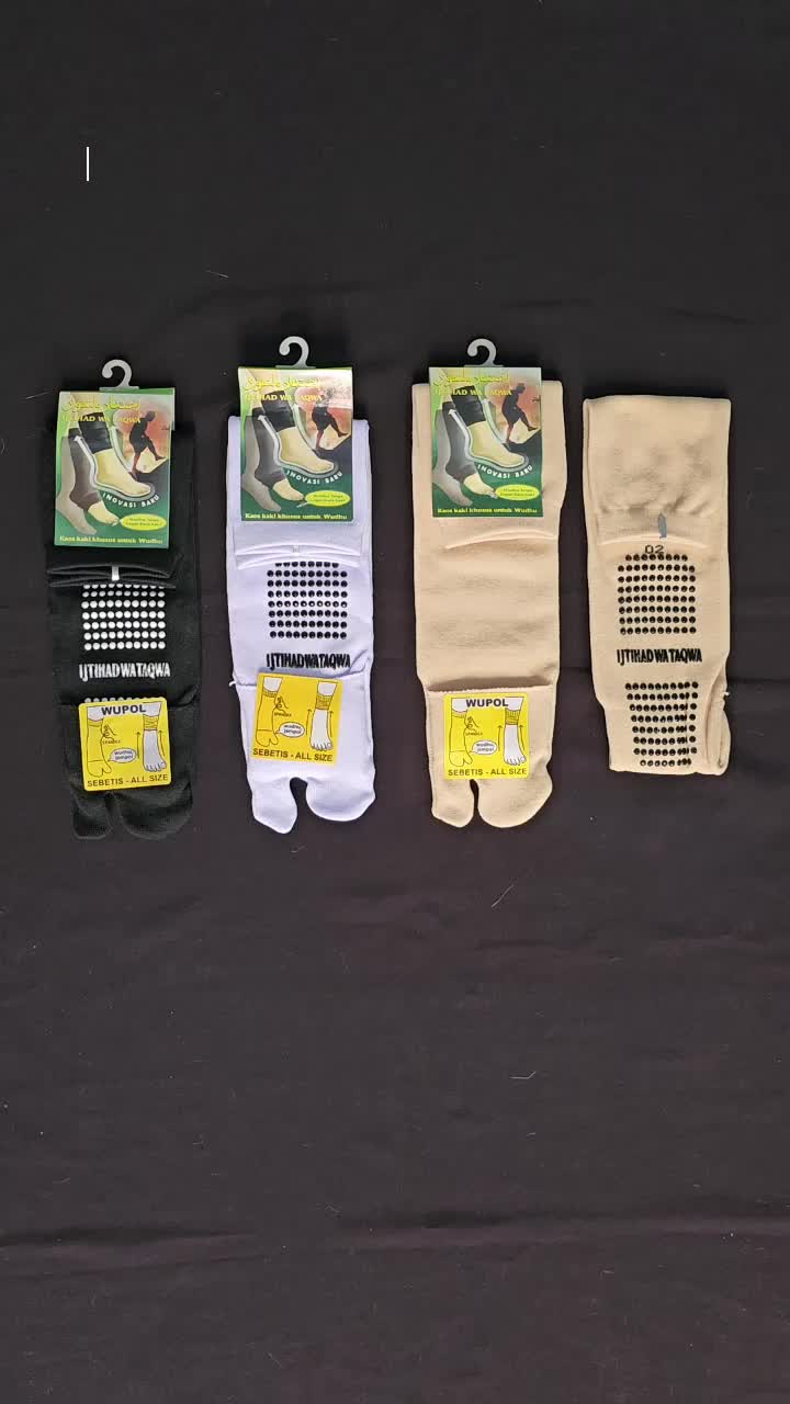 Kaos Kaki Wudhu Anti Slip Jempol / Perlengkapan Haji dan Umroh Wanita Dewasa Hitam Panjang Muslim