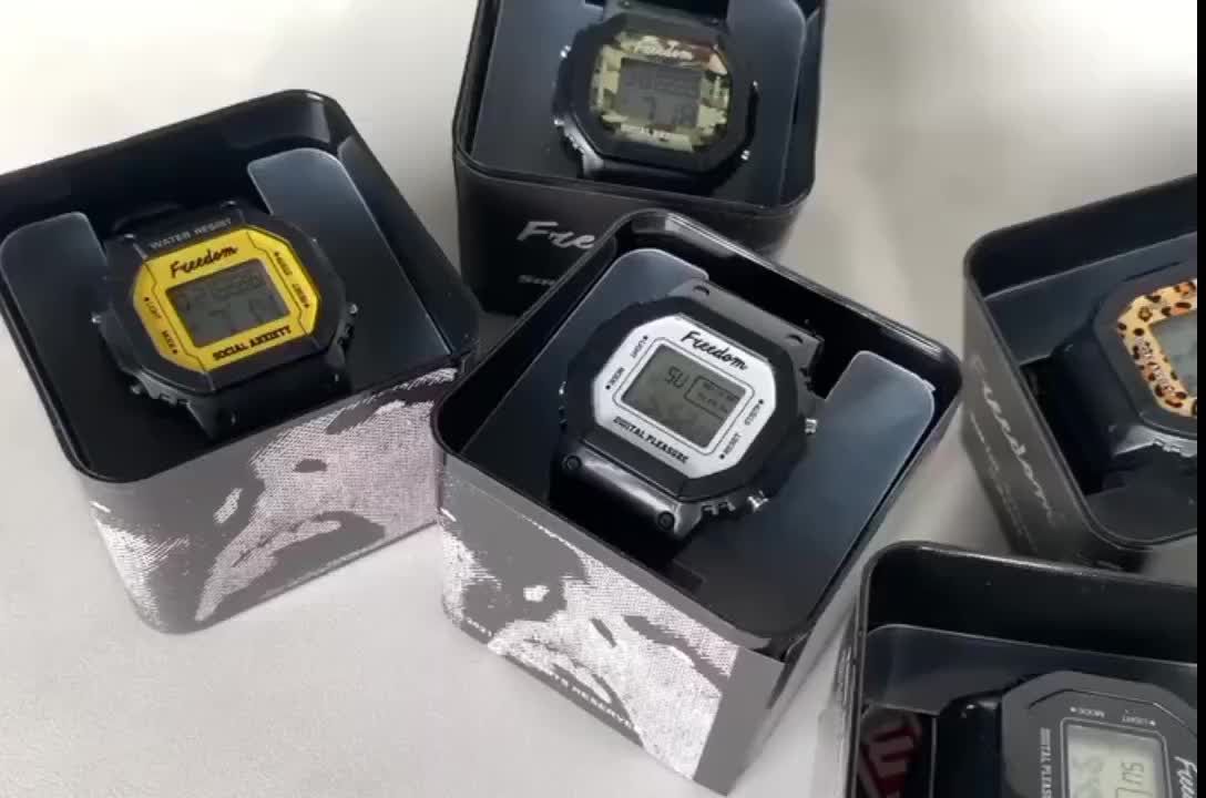 FRDM JAM TANGAN DIGITAL Hitam Rubber Watches