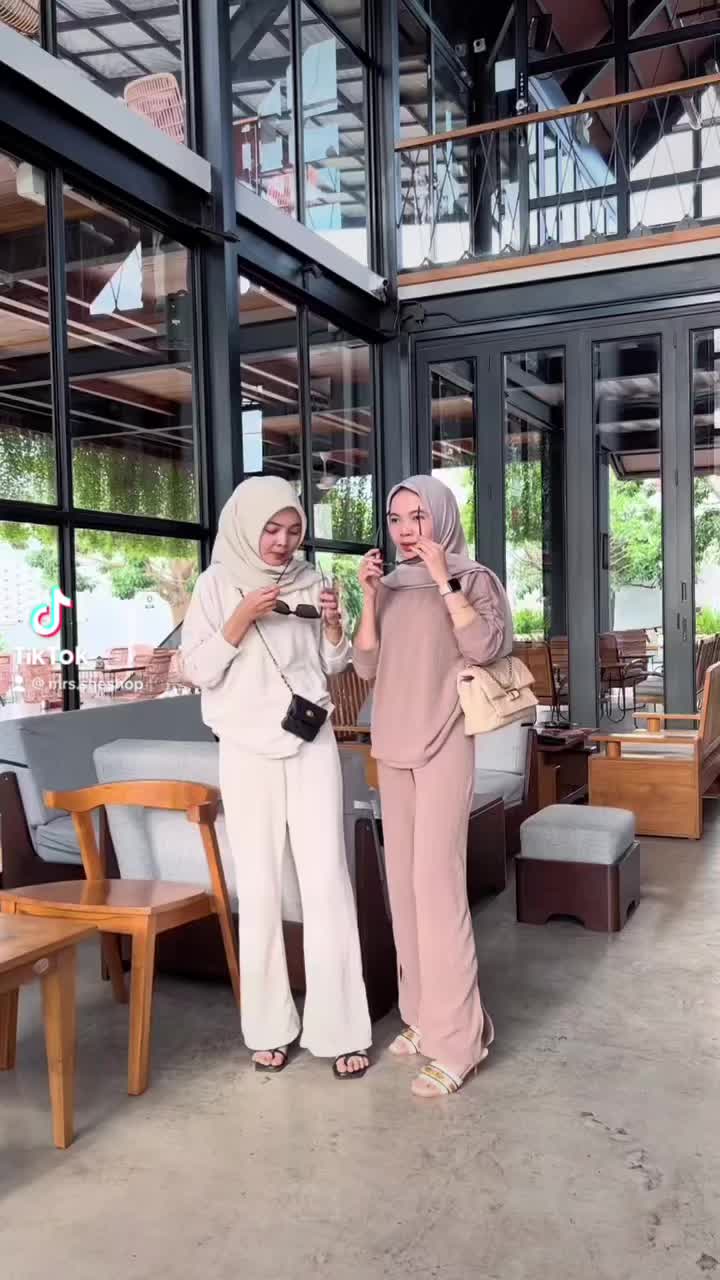 Louis Setelan atasan batwing celana cutbray (Bahan Berry Knited)