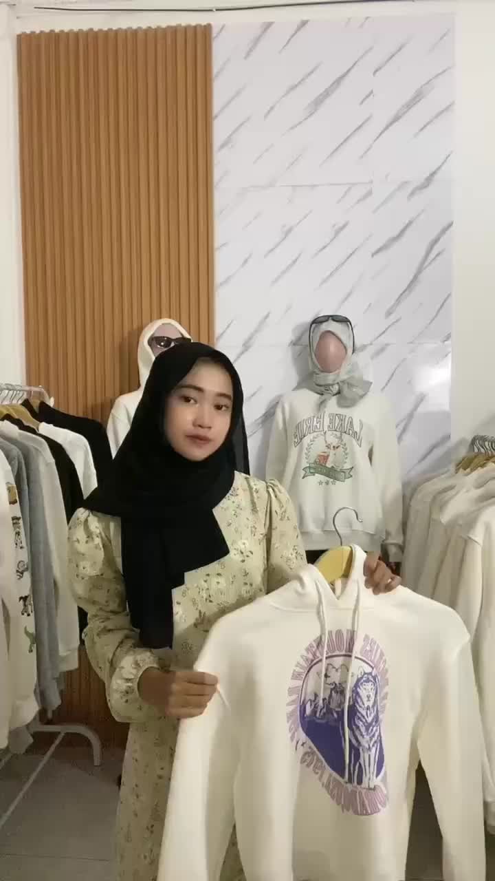 Hoodie Crop Wanita ROCKIES MOUNTAIN Range Serigala - Hoodie Wanita Lembut Halus Kain Fleece 280-300GSM Tebal - Crewneck Basic Sweater Crop Korean Style - Sweater Oversize