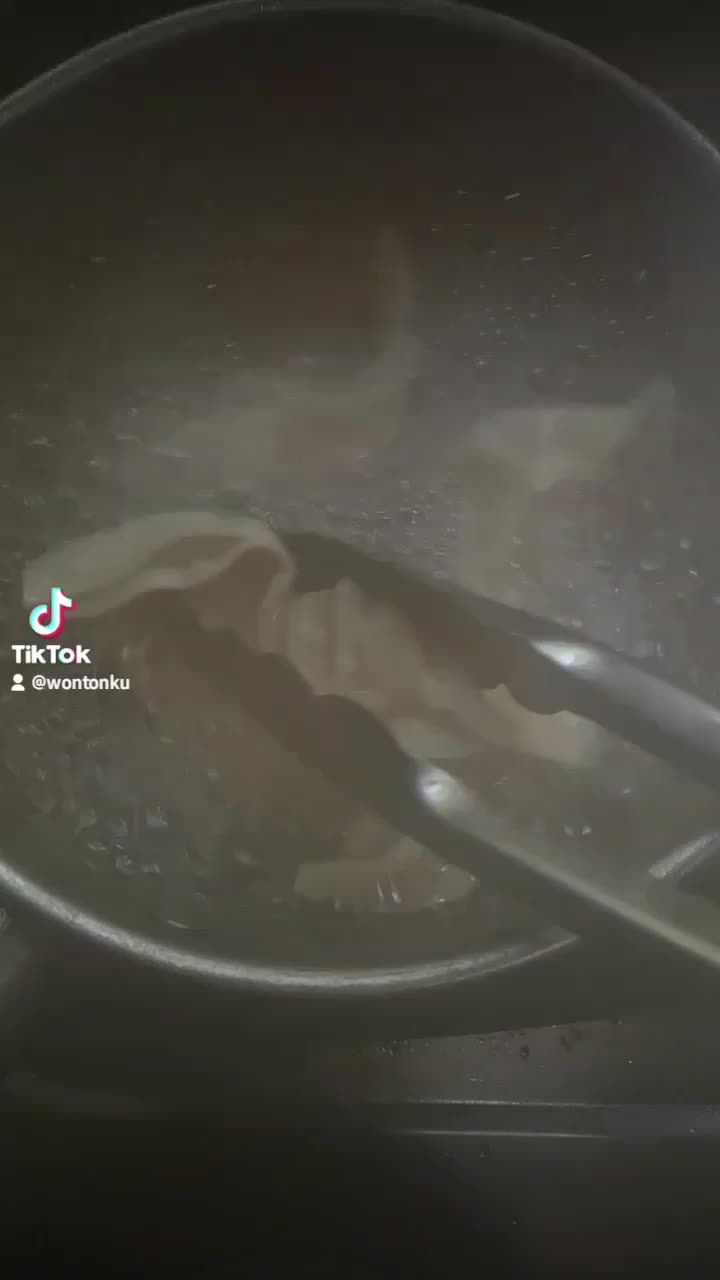 wonton instan