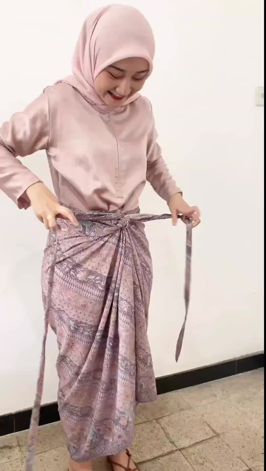 rok lilit motif bawahan kebaya /bahan sutraHQ/free ring gasper
