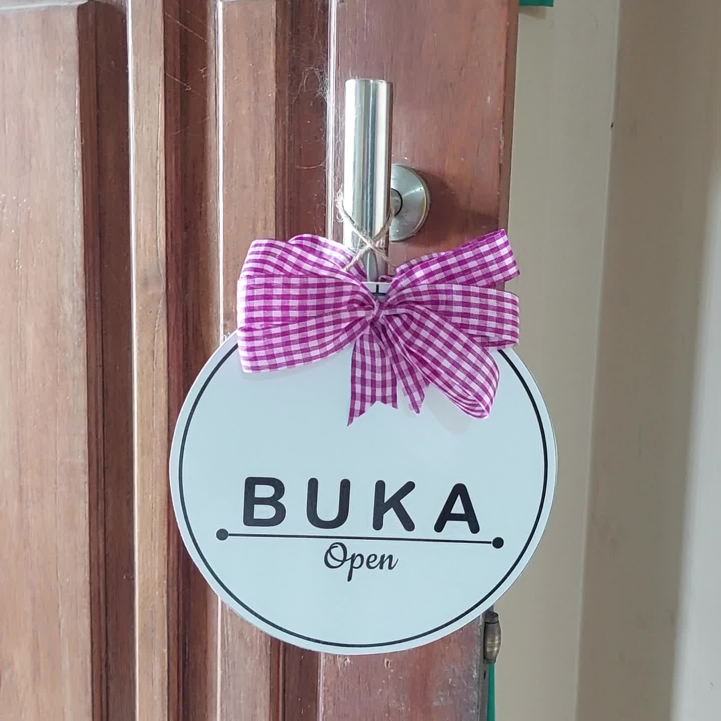 [COD]Handmadeku-Dekorasi Gantungan Tulisan Buka Tutup Bolak Balik Tali