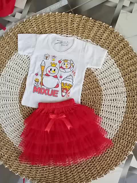 Setelan kaos tutu  karakter mixue Set