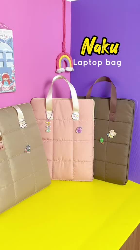 Celah Langit Naku Laptop Sleeve