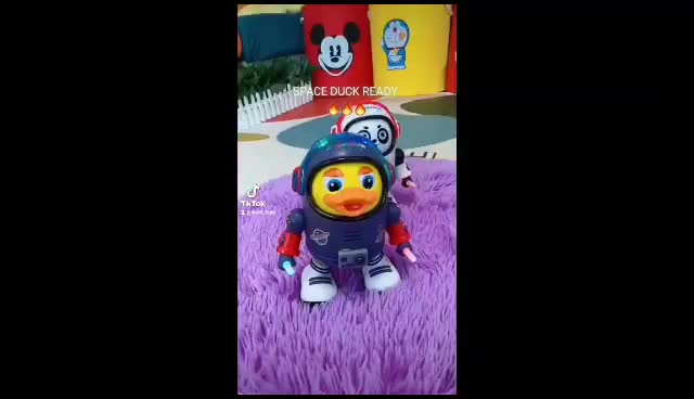 Mainan Anak Robot Bebek Luar Angkasa Joget Menari Space Duck Dance Baterai Bergerak