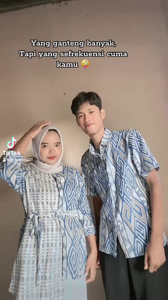 Batik Couple Atasan Batik wanita kemeja Pria lengan pendek Katun Katun