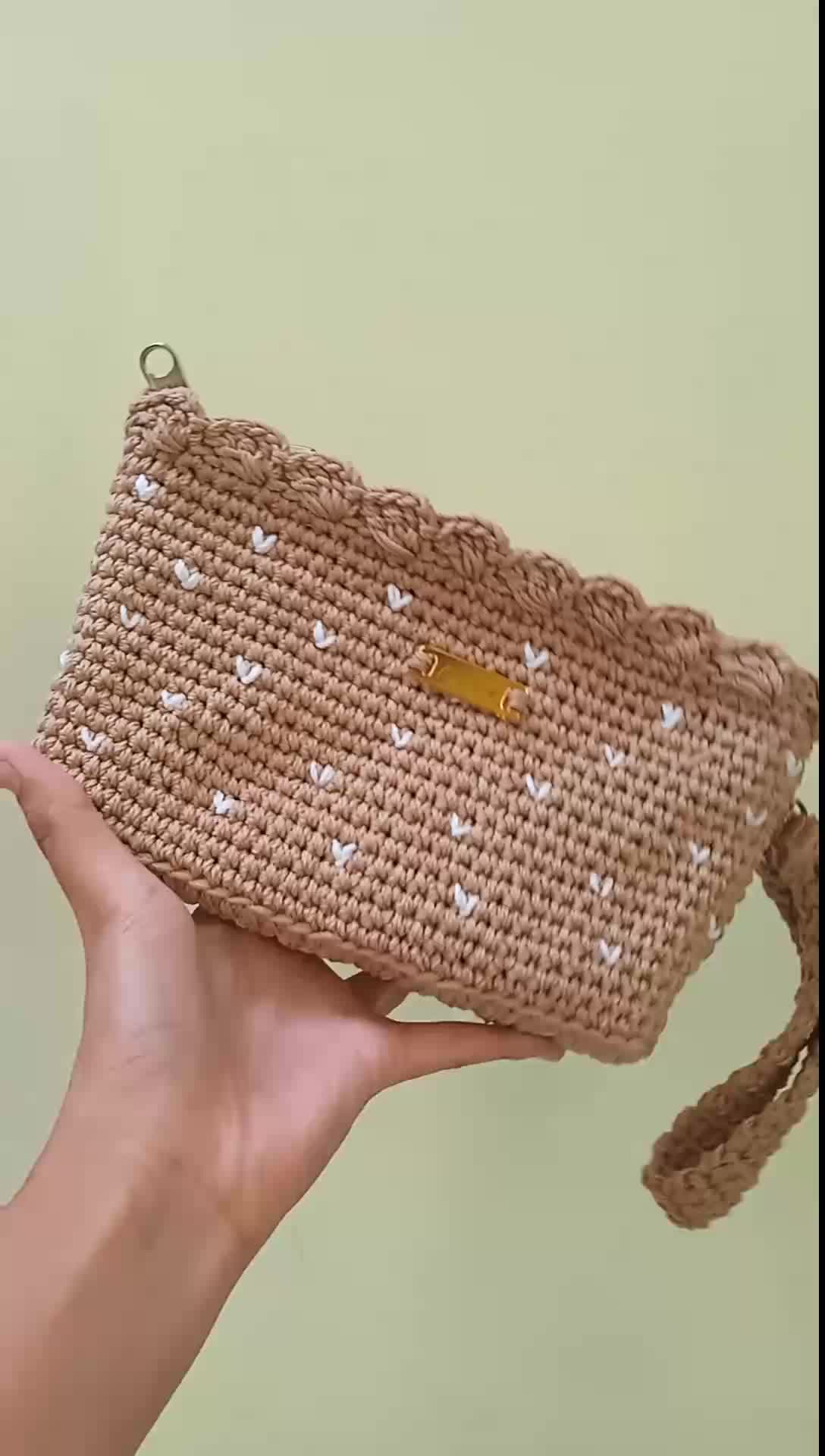 dompet rajut dua ruang , pouch rajut , dompet hp , clutch rajut Wanita
