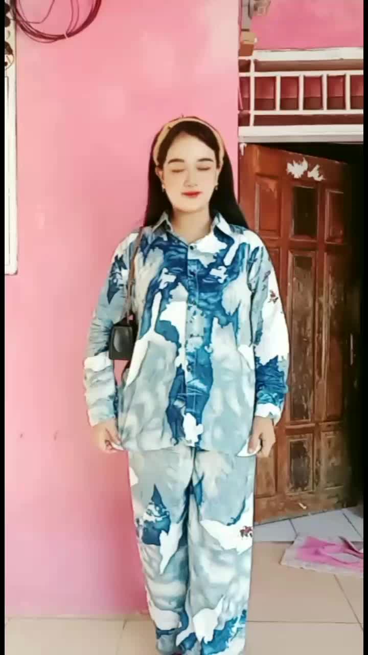 SETELAN RAYON PIYAMA BUSUI LENGAN PANJANG TERBARU FULL KANCING /  ONE SET PAJAMAS OOTD CASUAL WANITA  BAJU SANTAI /BAJU TIDUR CELANA  LEMBUT NYAMAN DAILY MOTIF Pendek Dewasa