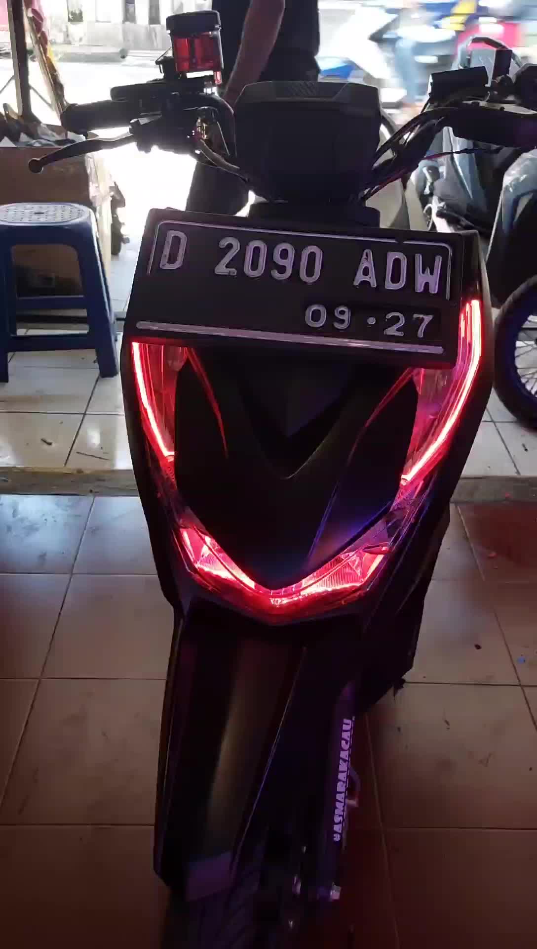 1 pasang lampu alis LED DRL FLEXIBLE free devil eyes 4 picis untuk motor mobil