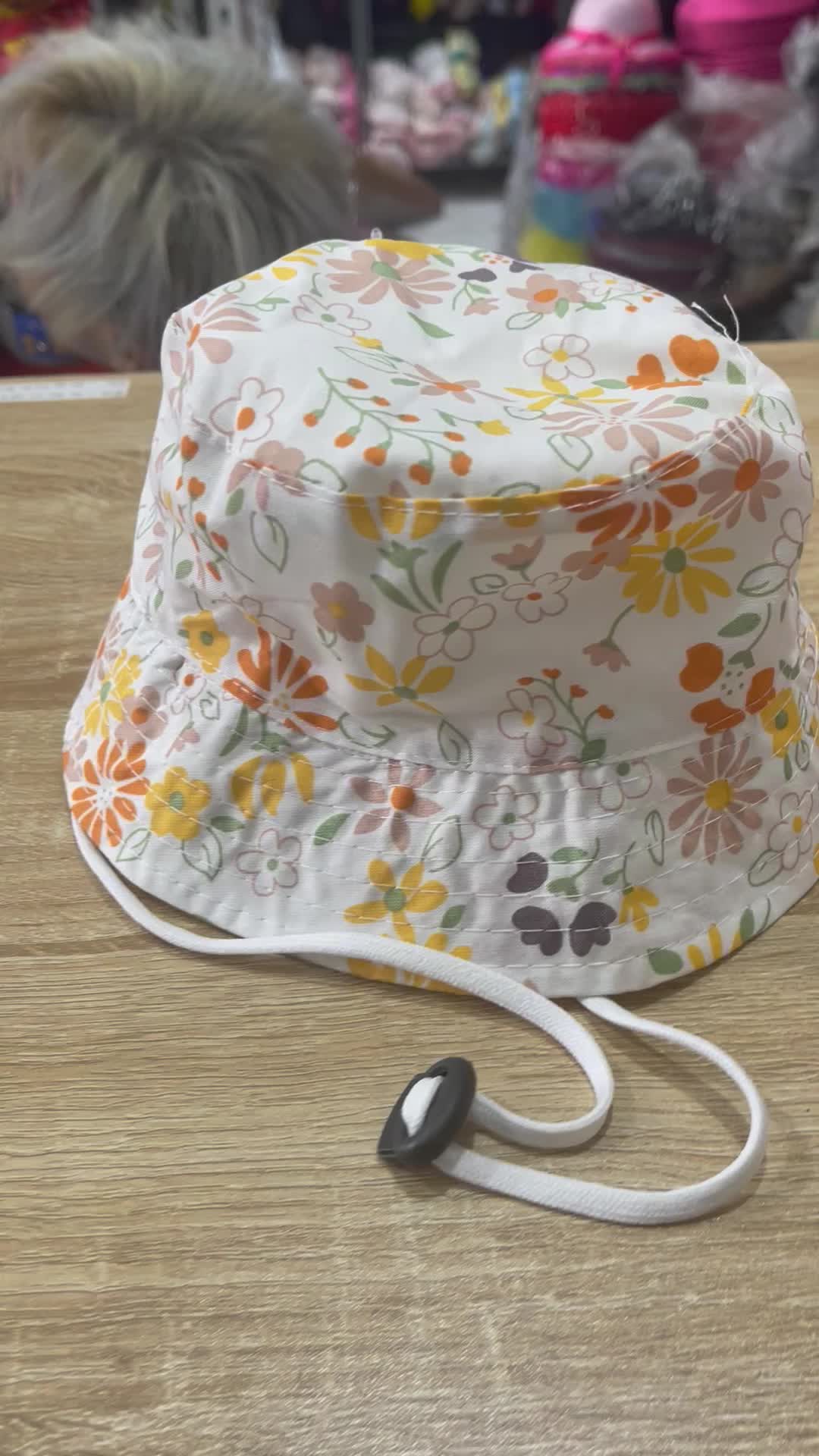 Bucket Katun Anak Karakter Lucu Size M (54cm)