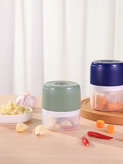 PPLUS  Blender mini elektrik-Hijau 250ML/Blender Mini Portable USB Penghancur Bawang Putih Mini Chopper Penggiling Daging Wireless Mini Cooking Machine/hijau/pisau/putih Hijau Pisau Putih Kabel Mesin