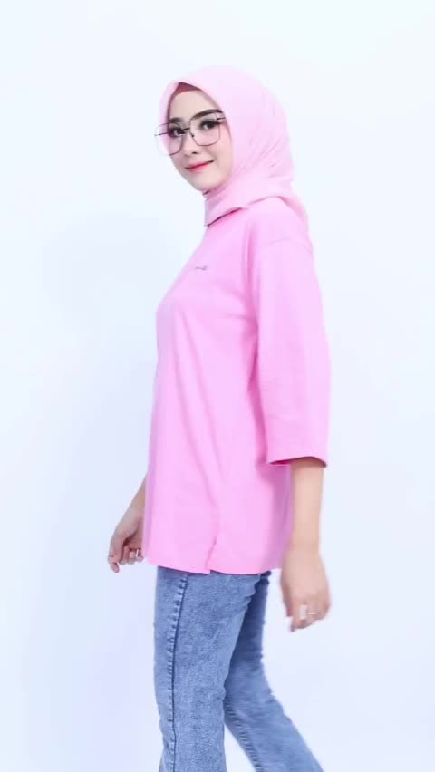 Atasan Baju Kaos Oversized Wanita Muslim Top Basic Polos Premium Terbaru Kekinian -  Kaos Polos Oversize  Nyaman  Basic Cotton Combed 20s - NonBusui Hijab Friendly Tebal Panjang Keren Remaja Dewasa Katun Elegant Cuci Kering Shirts & Blouses Manset Baju