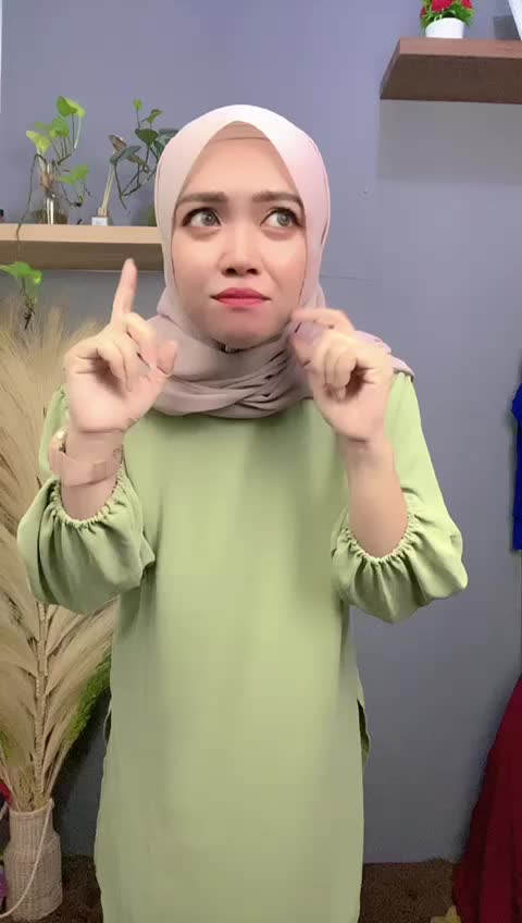Setelan Tunik Melayu Wanita Kekinian