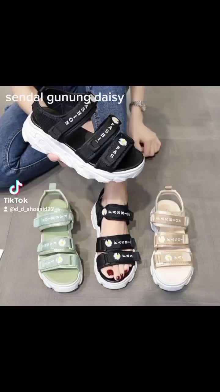 D&D Sandal Gunung Bunga Daisy