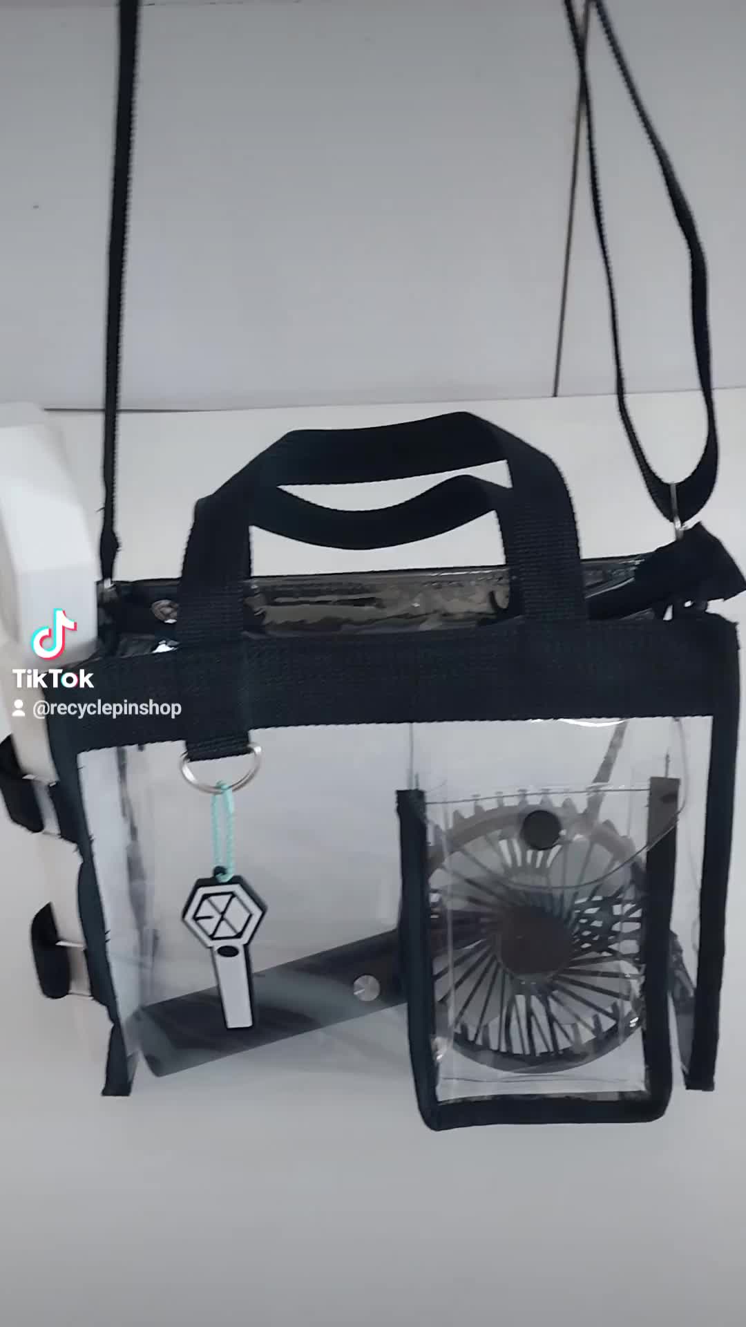 TAS SELEMPANG TRANSPARAN HITAM PVC SLING BAG / HAND BAG / TAS KONSER / TAS MIKA slempang minimalis Wanita
