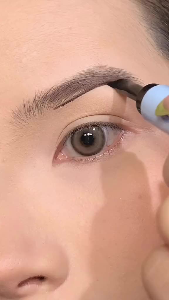 [Official] FOCALLURE Pro-stay No Smudge 3D Eyebrow Pomade Cream 2-In-1