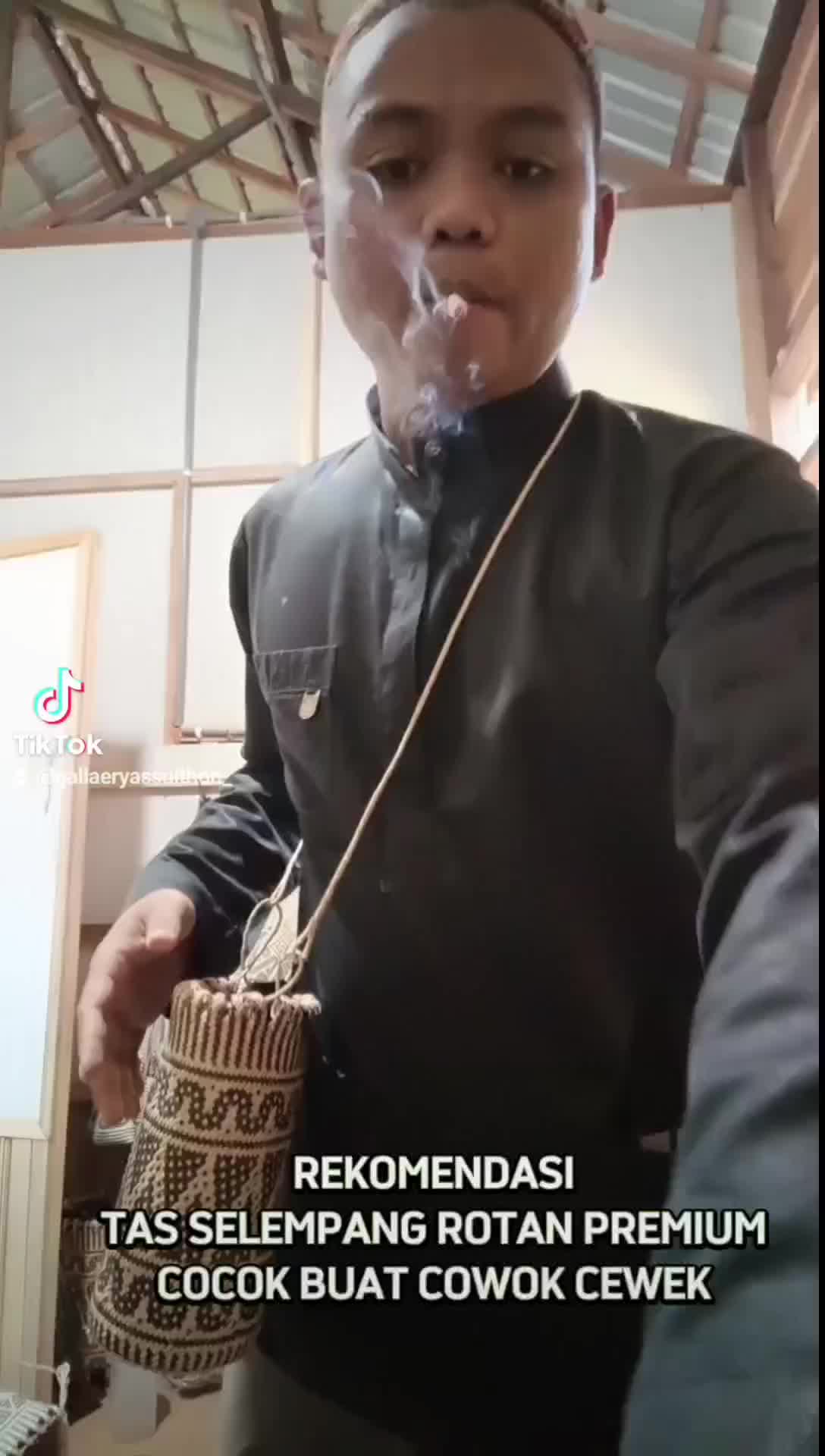 Tas Anjat Selempang Pria Wanita Tas Anjat Rotan Khas Dayak Kalimantan (Lengkap Dengan Kain Puring)