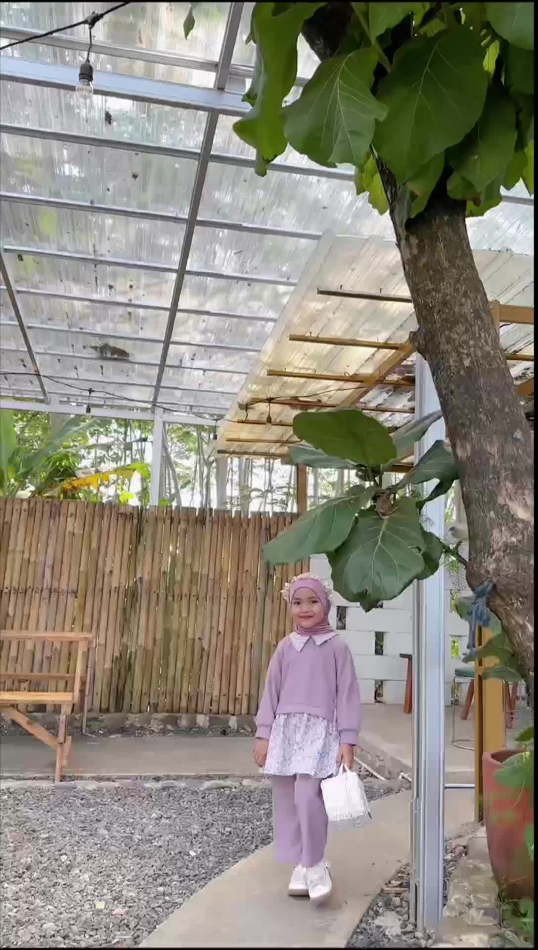 Oneset Bella Bunga Setelan Anak