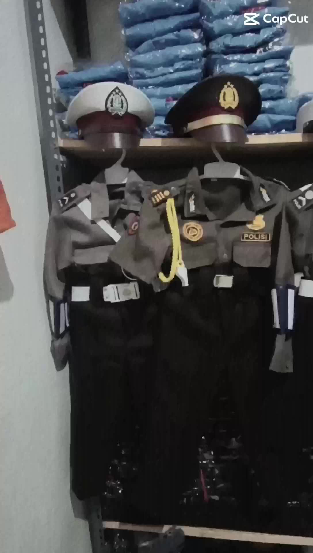 Sabara BAJU POLISI SABARA POLWAN S-XXL Fashion Seragam Propesi Karnaval Polisi Dinas Polis S-XXL Aksesoris Full Lengkap Topi Talikur Periwit Sabuk untuk Umur 2-10 Tahun