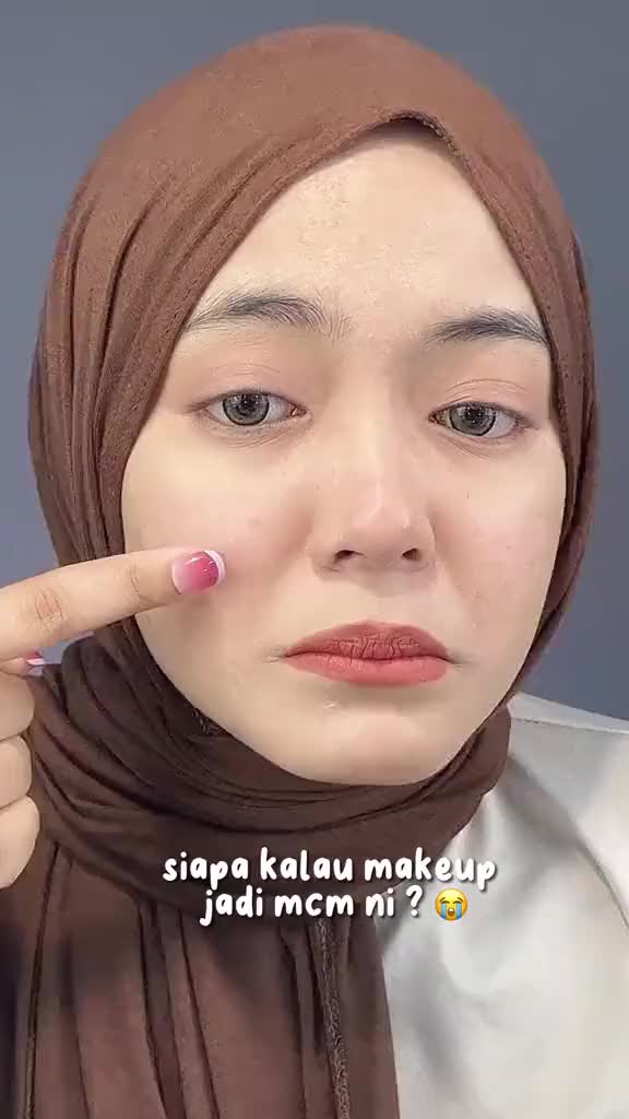 [BUY 1 TAKE 1] Primer Rias Wajah dengan Semprotan Pengatur Rias Hadiah Pori-pori Tak Terlihat Primer Wajah Fokus Lembut Pengontrol Minyak Pelembab Tahan Lama Basis Rias Memperbaiki Kerutan Garis Kering Meratakan Warna Kulit Krim Pra-Rias Alas Bedak Rias C
